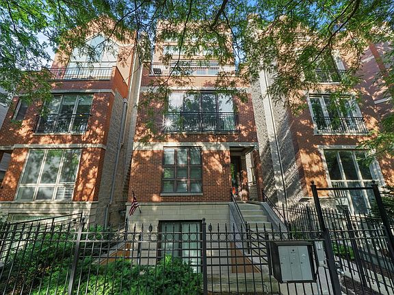 4th image of 2921 N Damen Ave Unit 3