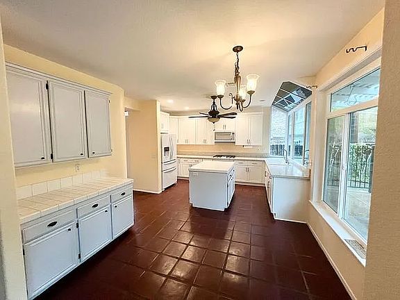 3rd image of 1316 Gallery Dr #1316