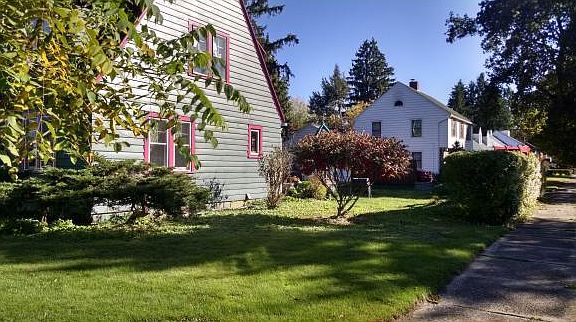 4th image of 159 Groton Ave