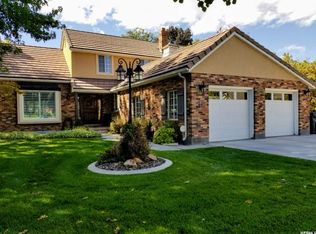 8560 S Pebble Creek Cir, Sandy, UT 84093