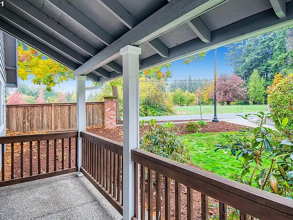4th image of 4604 NE Beaumead Ln