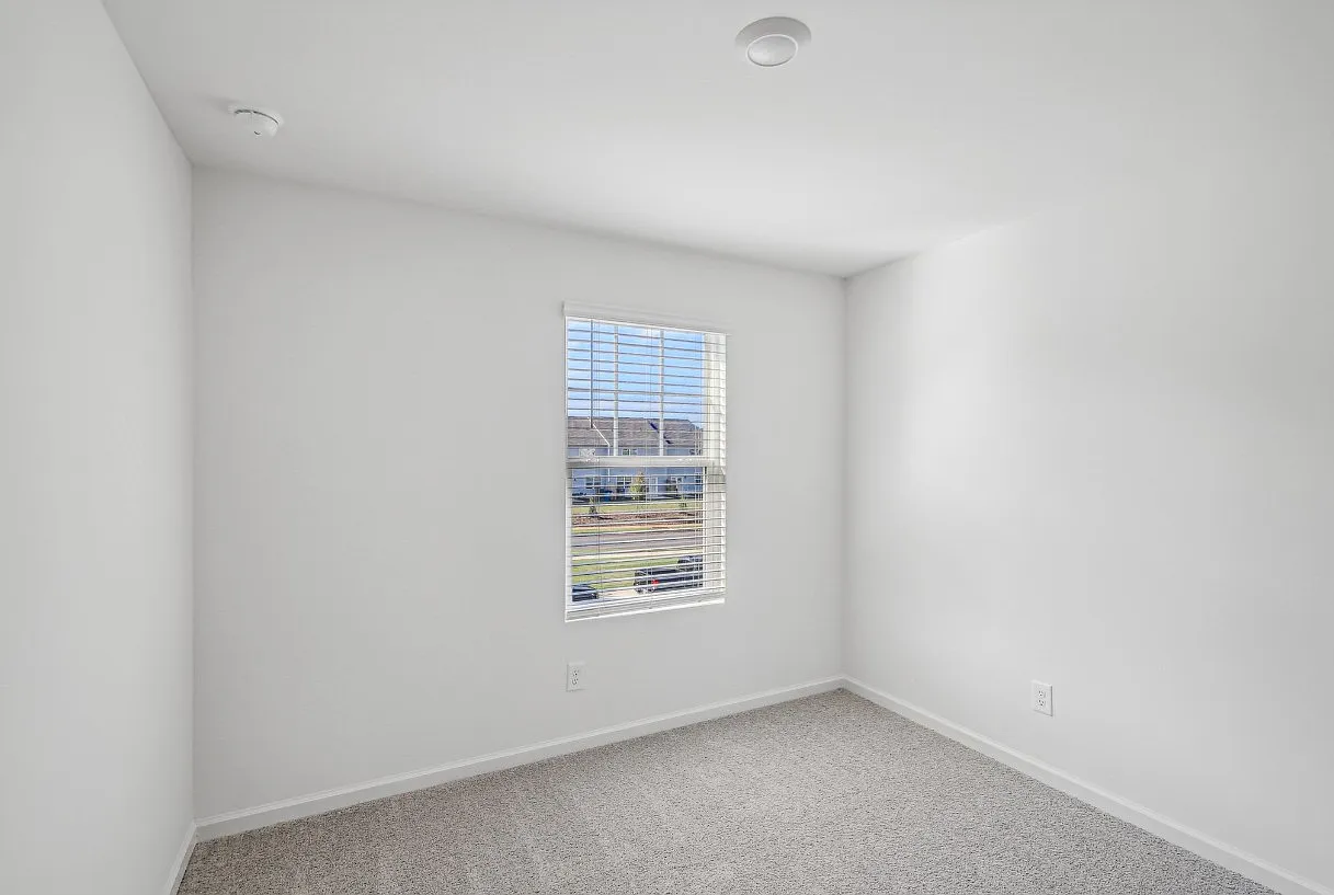 3 bed, 2.5 bath, 1421 sqft, $1,895 — Photo 4