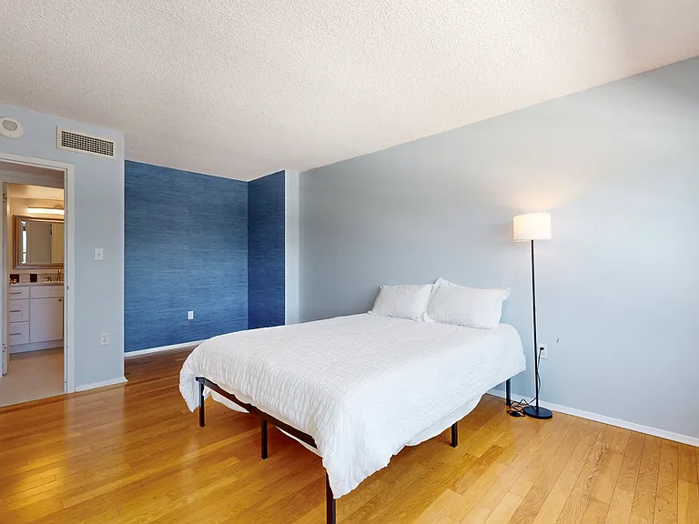 2401 Bayshore Blvd #502 — Photo 25