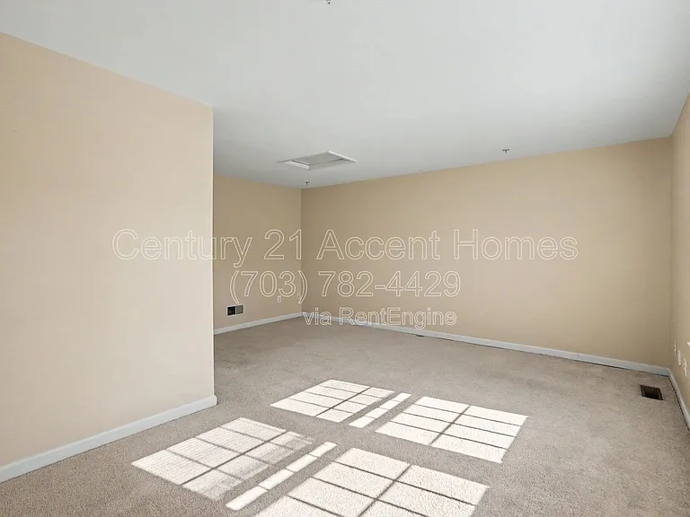 968 Harrison Cir — Photo 25