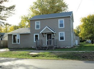 105 S Snapp St, Abingdon, IL 61410