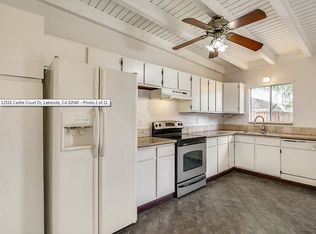 12516 Castle Court Dr, Lakeside, CA 92040