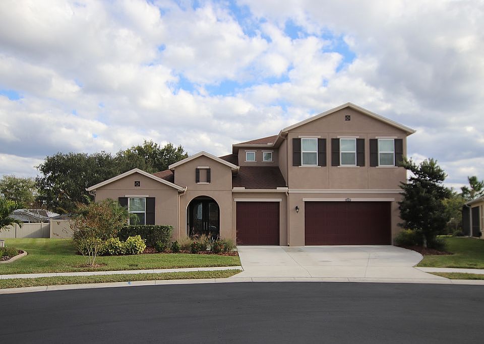 1st image of 31730 Fairhill Dr