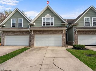 106 Stoney Brook Dr, Elyria, OH 44035