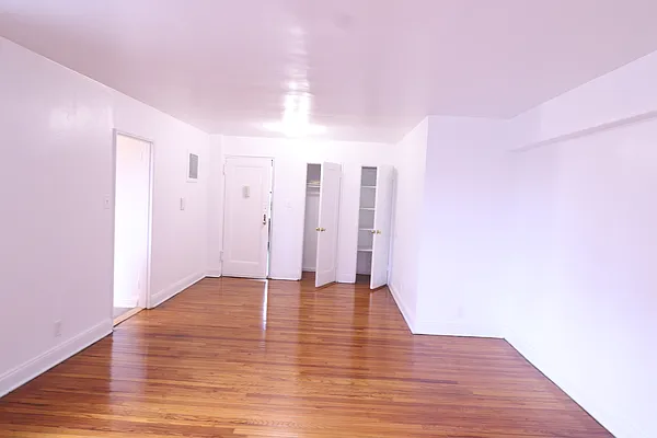 Rented by A&E Real Estate Management | media 2