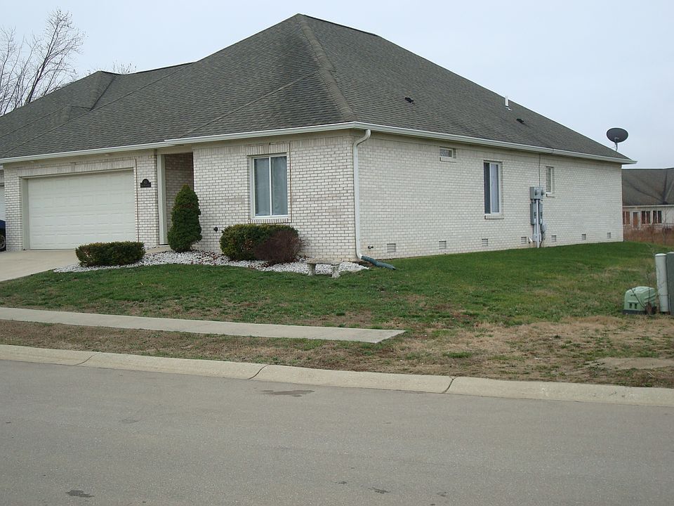 1st image of 813 Baden Manor Dr