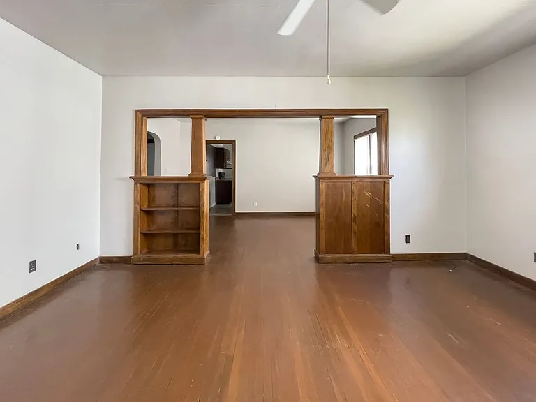 225 S College Ave — Photo 4