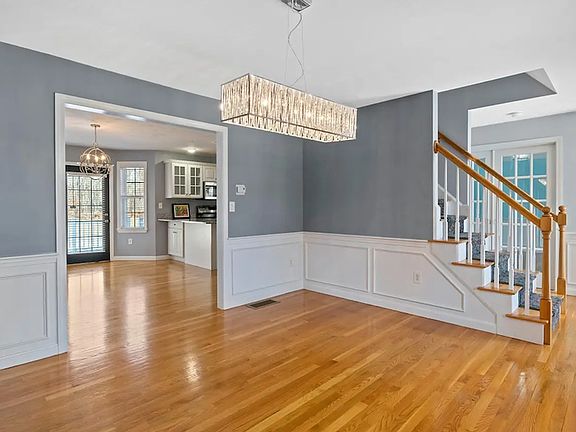 4th image of 8 Lichen Ln