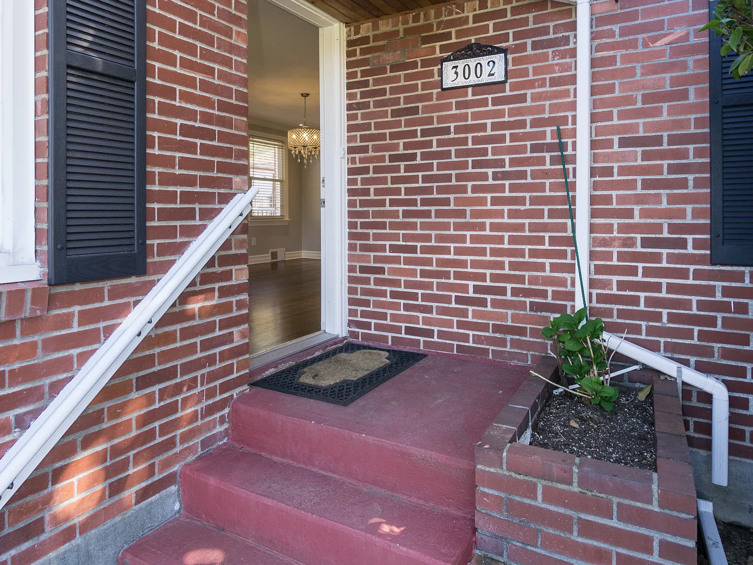 3002 32nd Ave W Seattle WA 98199 PTC - 1 — Photo 3