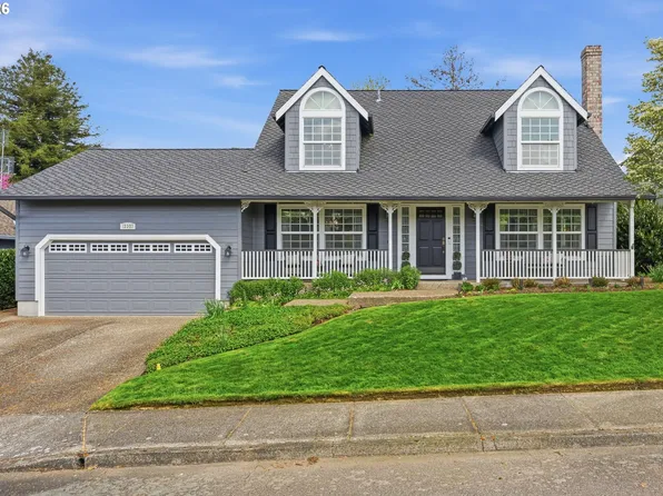 12323 SE Ashley St, Clackamas, OR 97015