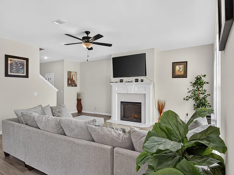 118 Juniper Dr — Photo 12