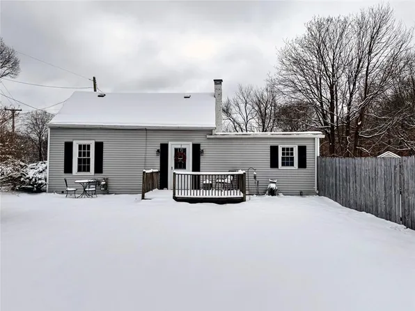 389 Palmer Ave, Warwick, RI 02889