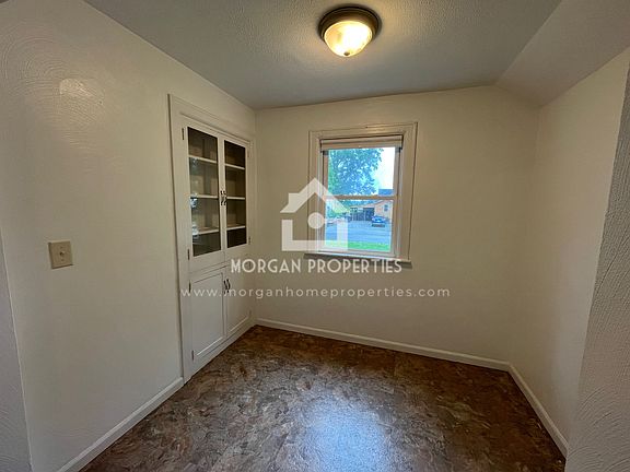 4th image of 2420 Wildwood Ave