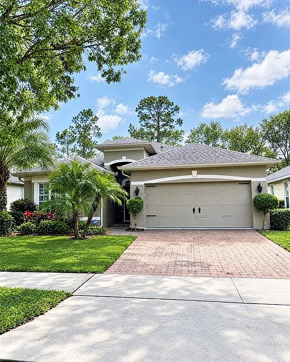 221 Asterbrooke Dr