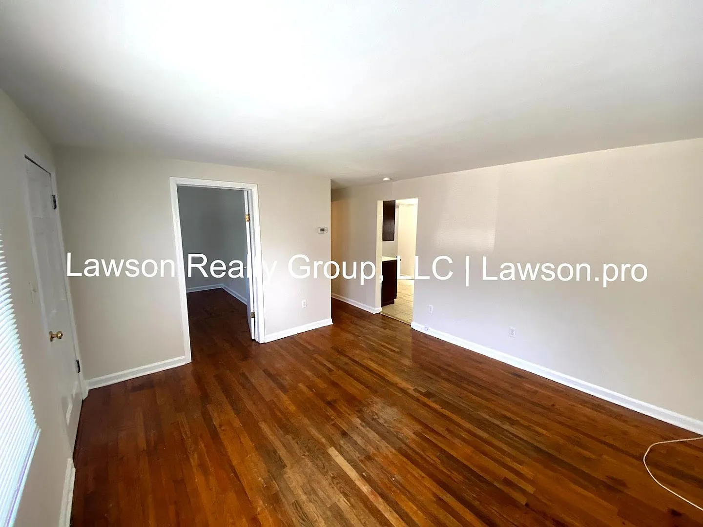 Cozy Three Bedroom Home in Salem with Large Shed — Photo 4