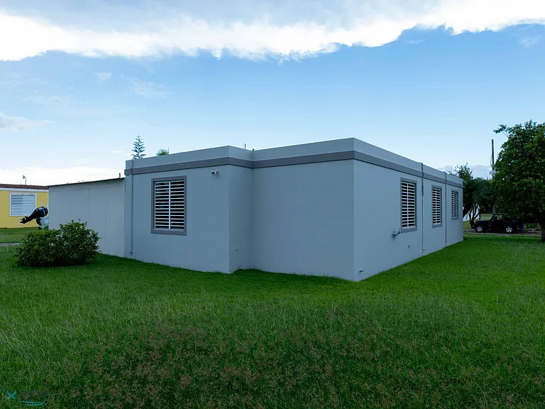 15 Urb Brisas Del Mnr #II — Photo 7