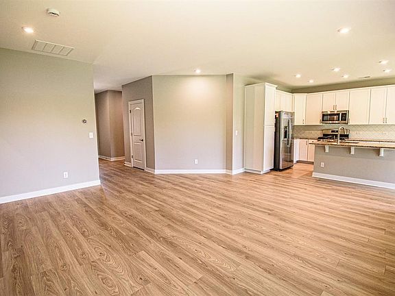 3rd image of 6552 Jessica Ln