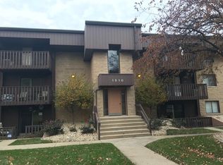 1510 Rock Run Dr APT 2B, Crest Hill, IL 60403