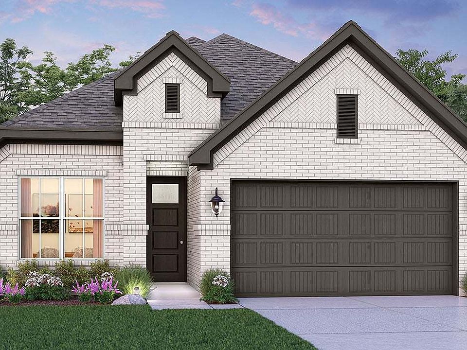 2nd image of 816 Laguna Green Ln