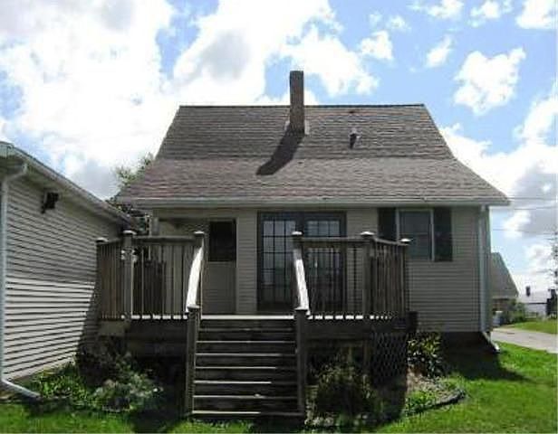 2nd image of 119 Waupun St