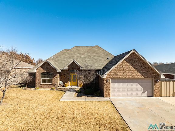2nd image of 3709 Springwood Dr