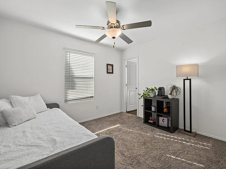 1232 Matt Ln — Photo 6