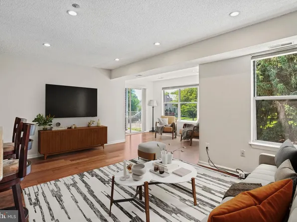2602 Squaw Valley Ct APT 7-2, Silver Spring, MD 20906