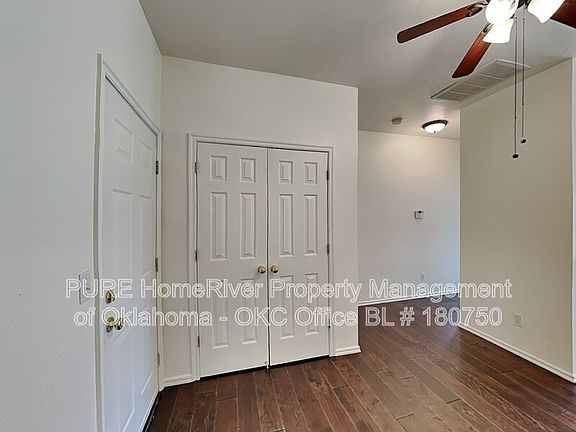 5th image of 4728 Jay Matt Dr