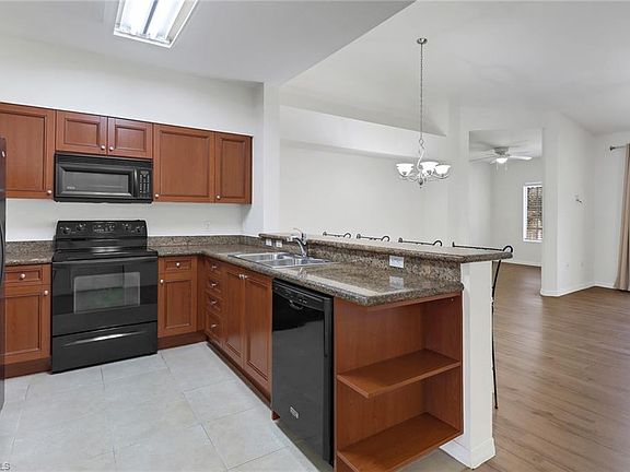 3rd image of 20150 Estero Gardens CIR #202