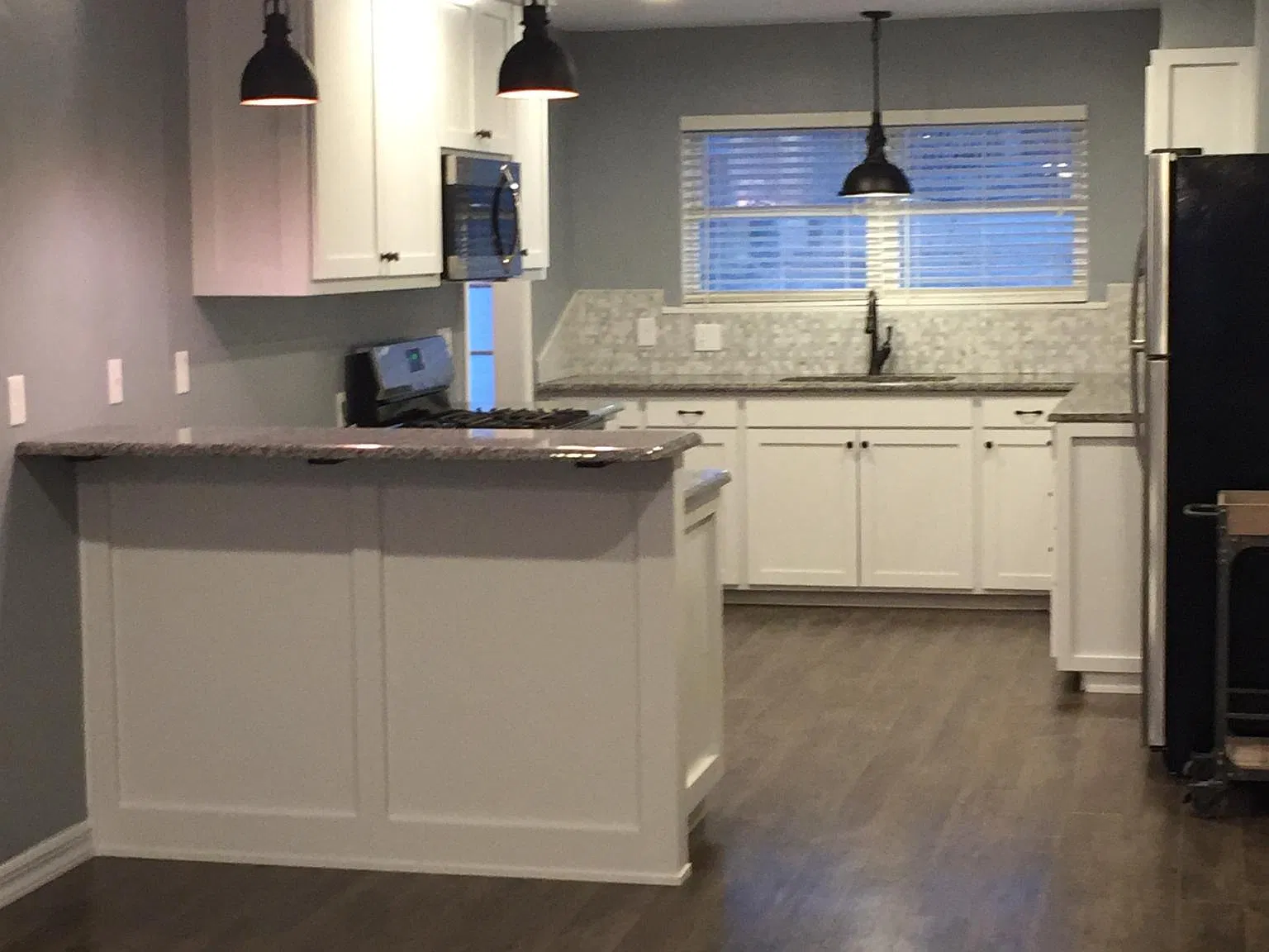 3 bed, 1212 sqft, $1,950 — Photo 4