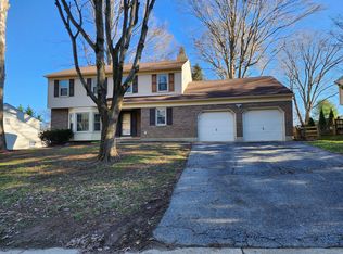 19 Tall Oaks Dr, Hockessin, DE 19707