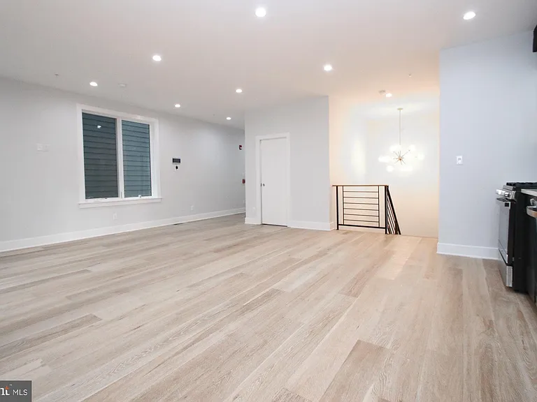 810 N Uber St #2 — Photo 11