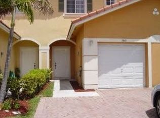 7913 Tuscany Dr, Fort Lauderdale, FL 33321