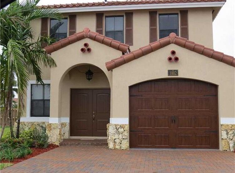 1st image of 1006 NW 99th Ave