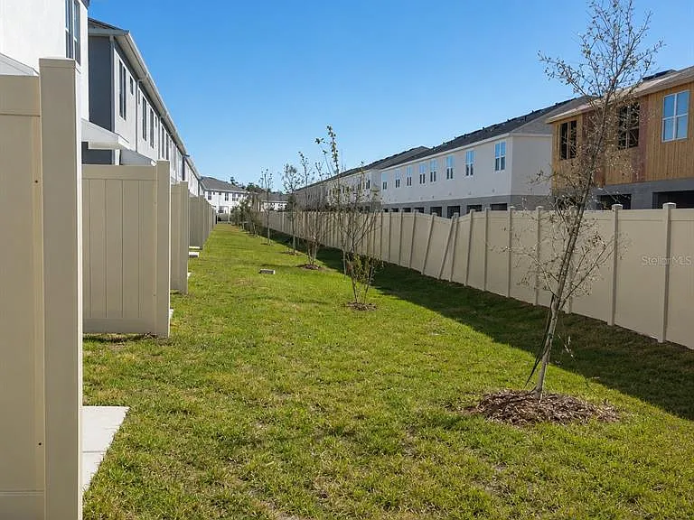 2528 Skyline Loop — Photo 13