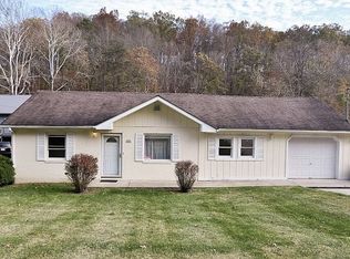 3384 Boy Scout Rd, Ashland, KY 41102