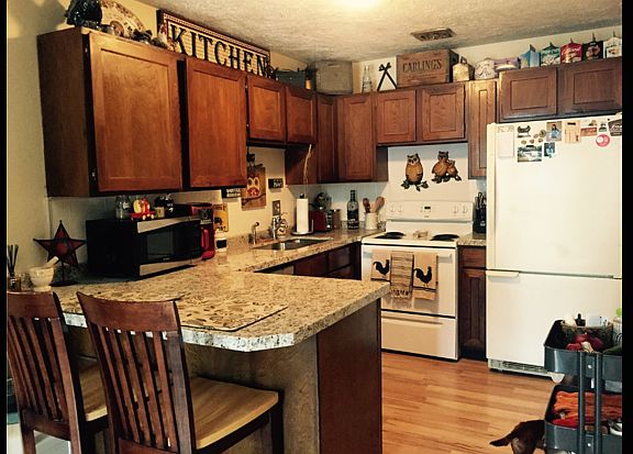 5th image of 930 E Hillview Dr #932