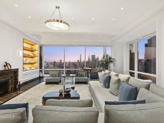 2nd image of 1 Central Park N #42C