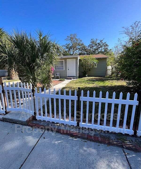 1st image of 2354 38th St S
