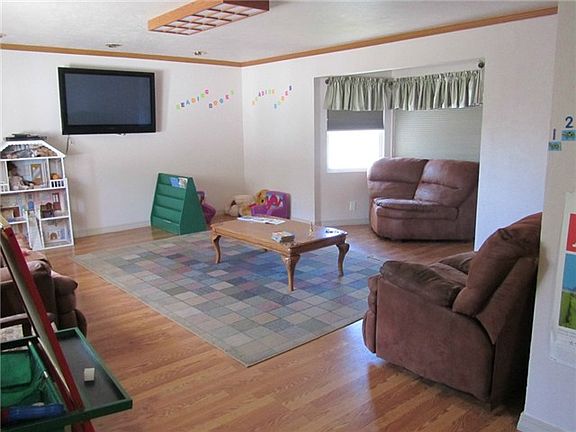 4th image of 4235 Airway Dr NE