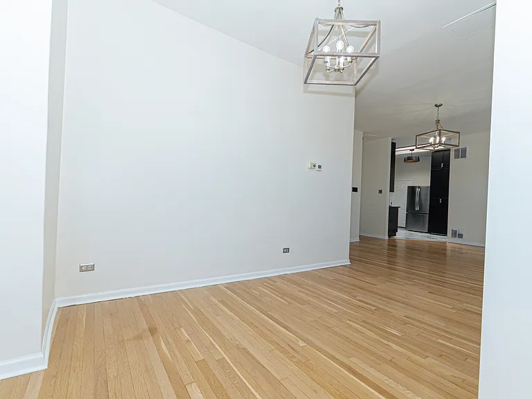 1024 N Western Ave #2 — Photo 7