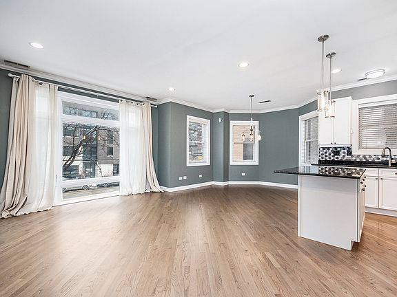 5th image of 3426 N Ashland Ave APT 2S