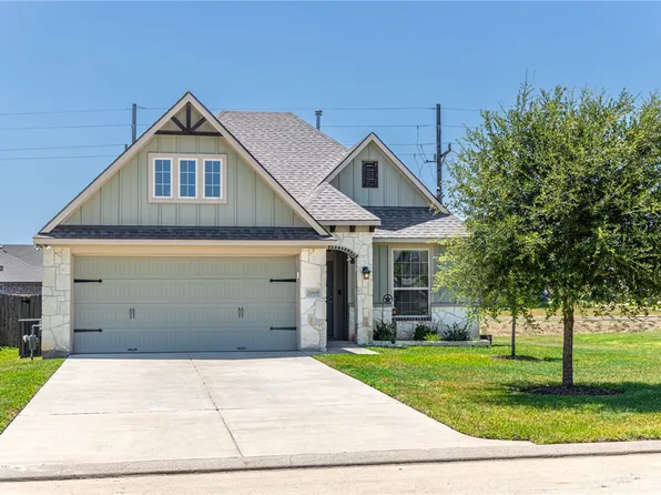 2000 Birdie Ct, Navasota, TX 77868