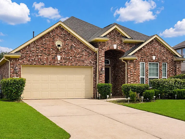 2232 Ivy Wall Dr — Photo 3
