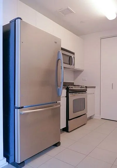 5-11 47th Ave #5-G — Photo 3