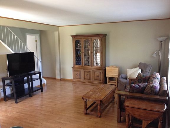 3rd image of 1858 Jamestown Cir #1858